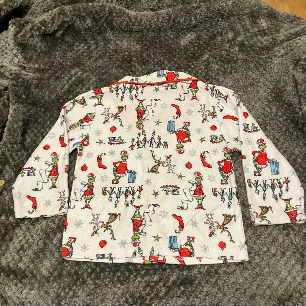 Kids 2T Dr Seuss The Grinch White Flannel Pajama Set‎